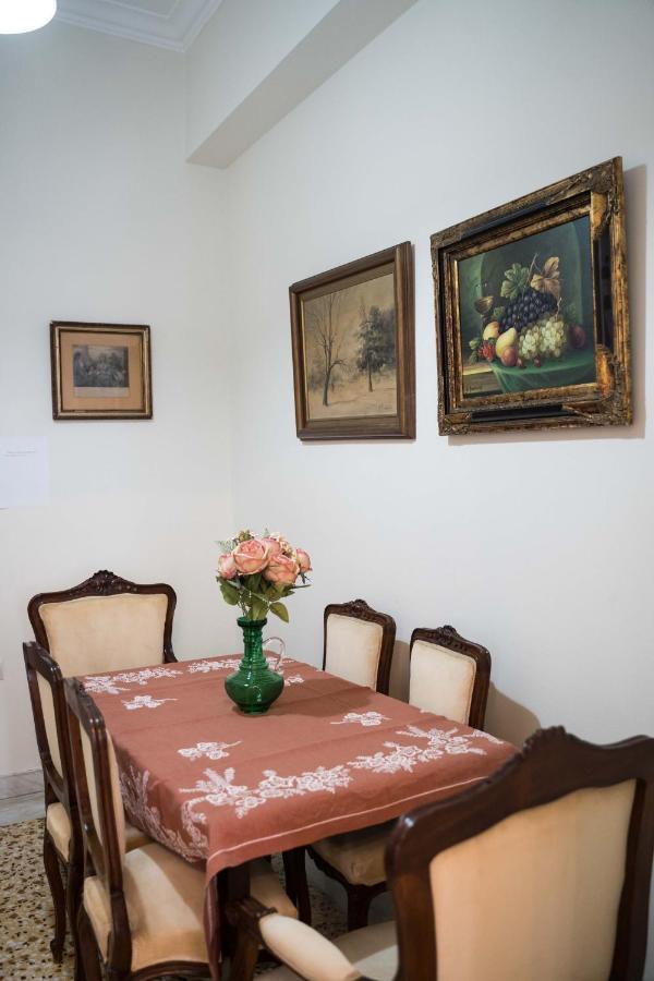 Koukaki Traditional Apartment 아테네 외부 사진